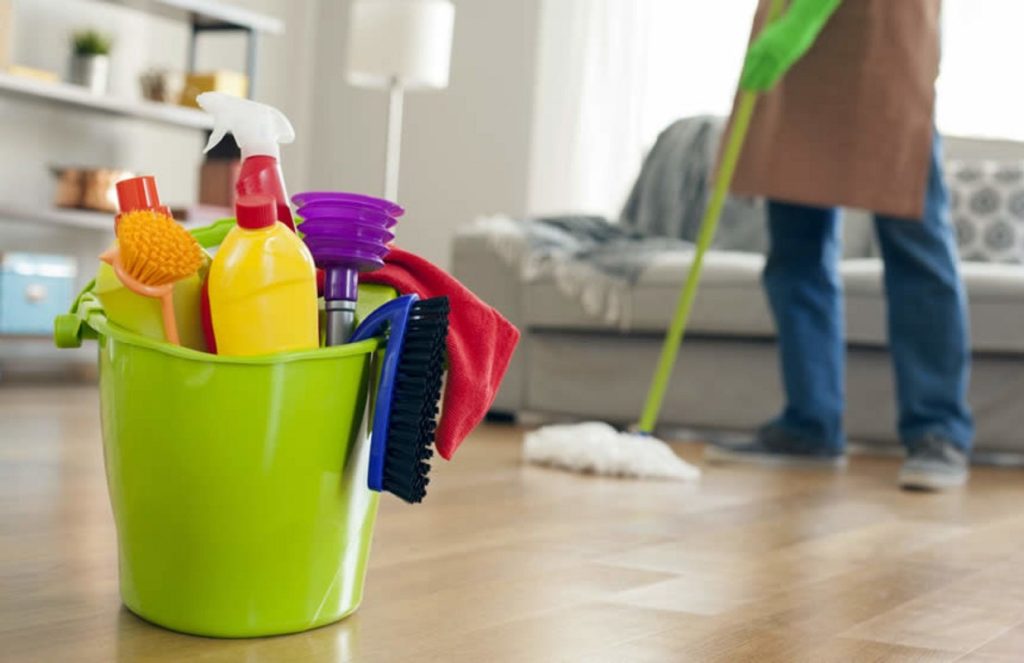 6 Mistakes Homeowners Make When Hiring a Cleaning Company